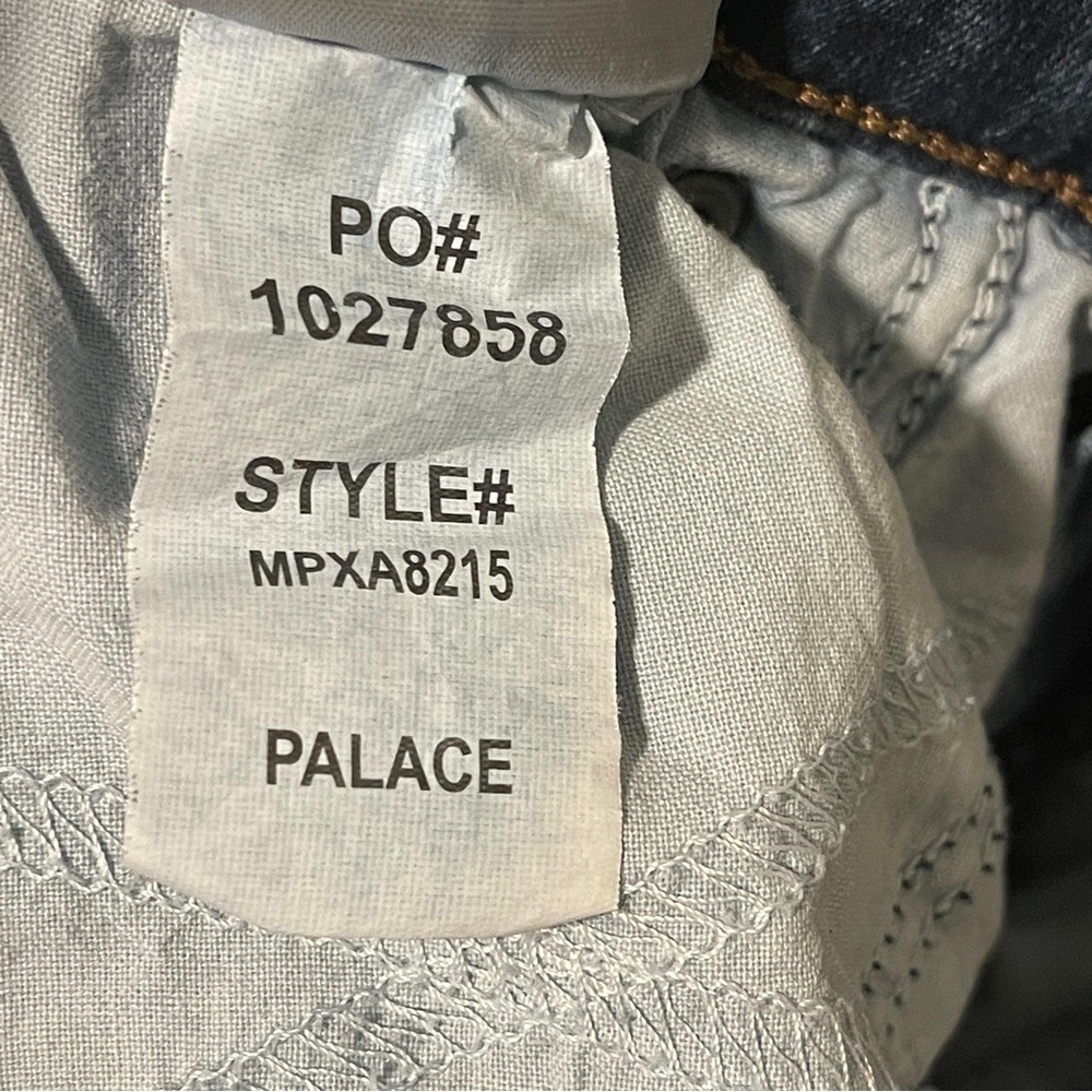 NYDJ Margot Girlfriend Cuffed Jean, Size 6 Palace Wash, Inseam 24” - Picture 7 of 7